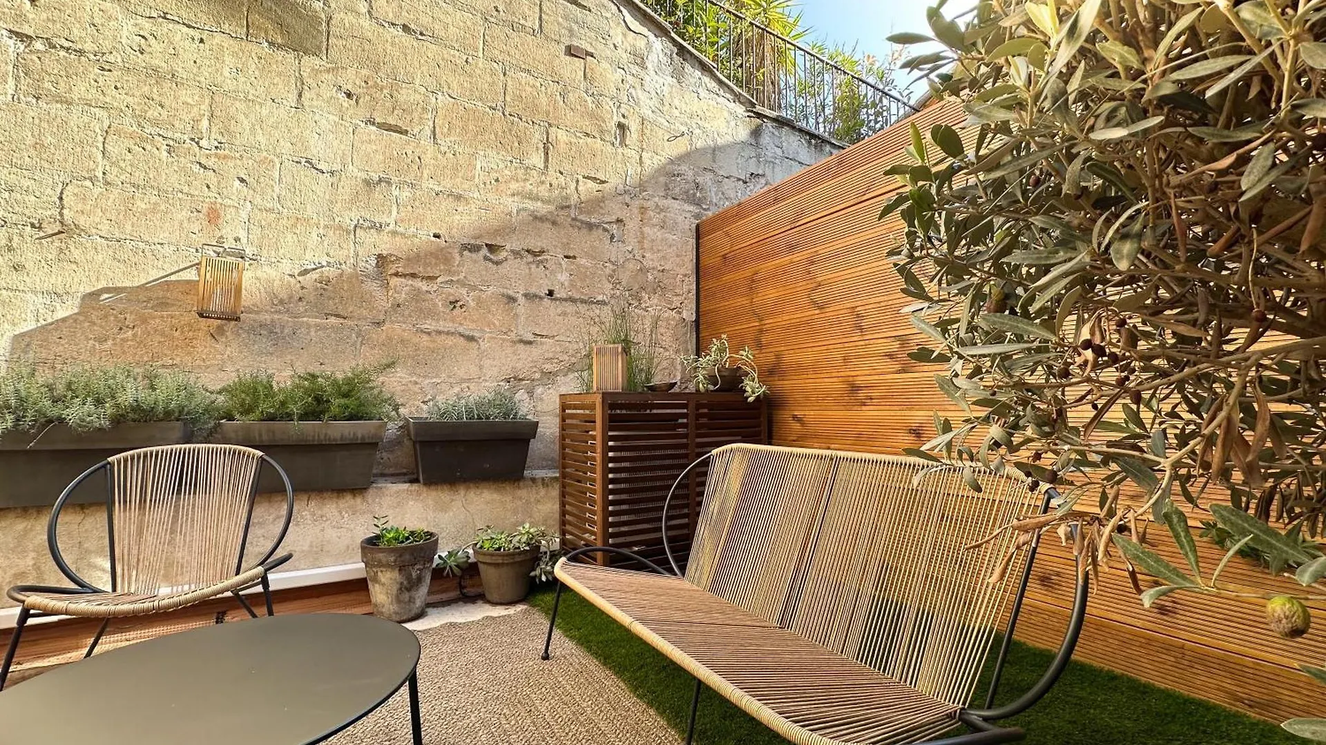 Les Appartements Du Clocher Avignon 0*,  Frankrig