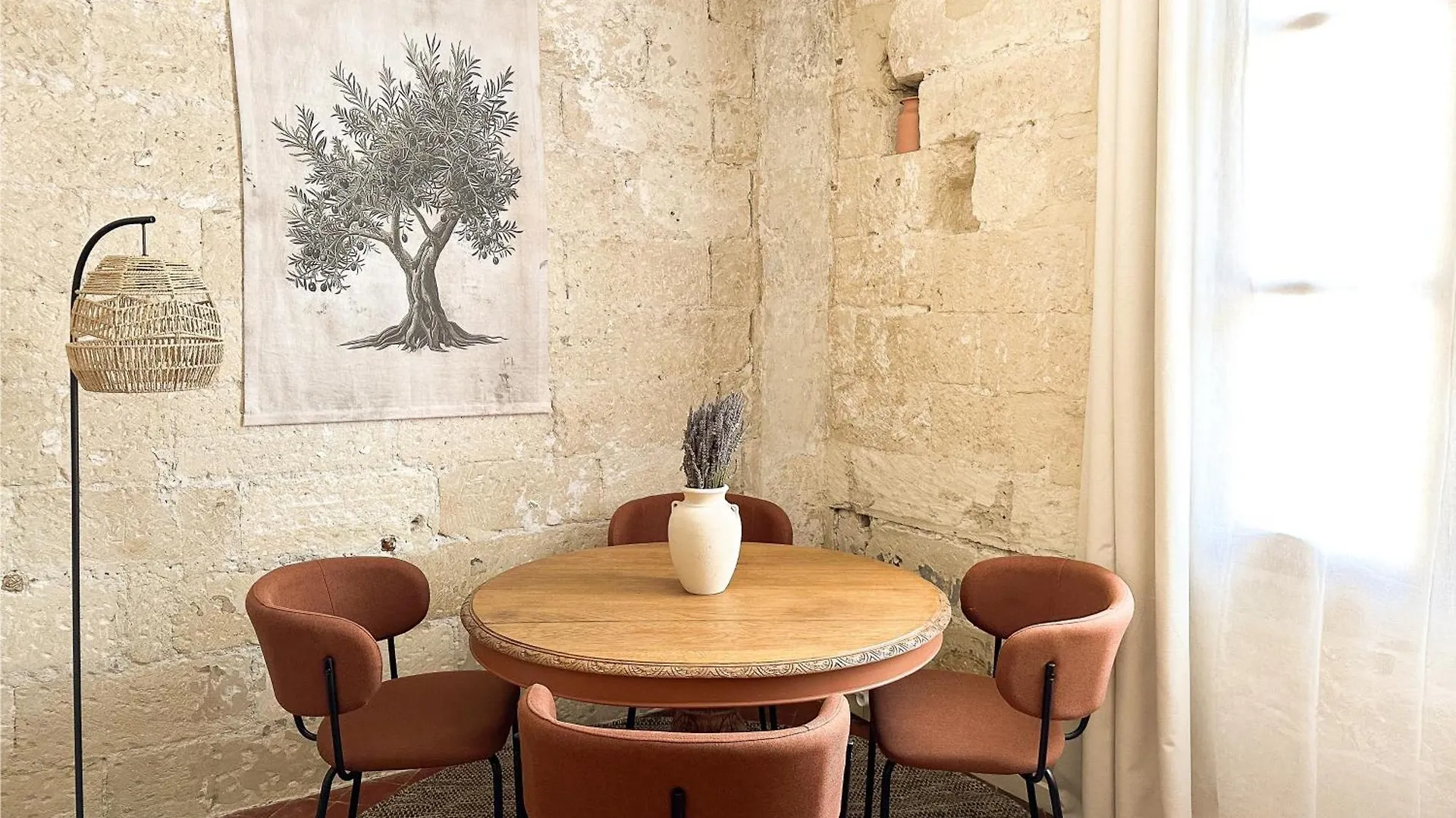 Les Appartements Du Clocher Avignon 0*,