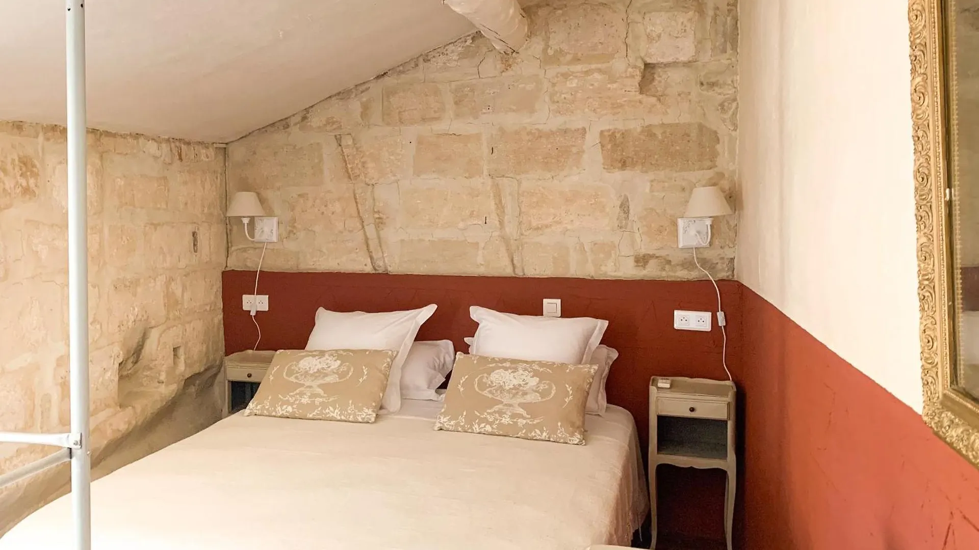 Les Appartements Du Clocher Avignon 0*,